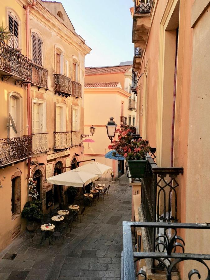 Nel Cuore Del Centro Storico Con Comfort E Stile Apartment Iglesias Exterior photo